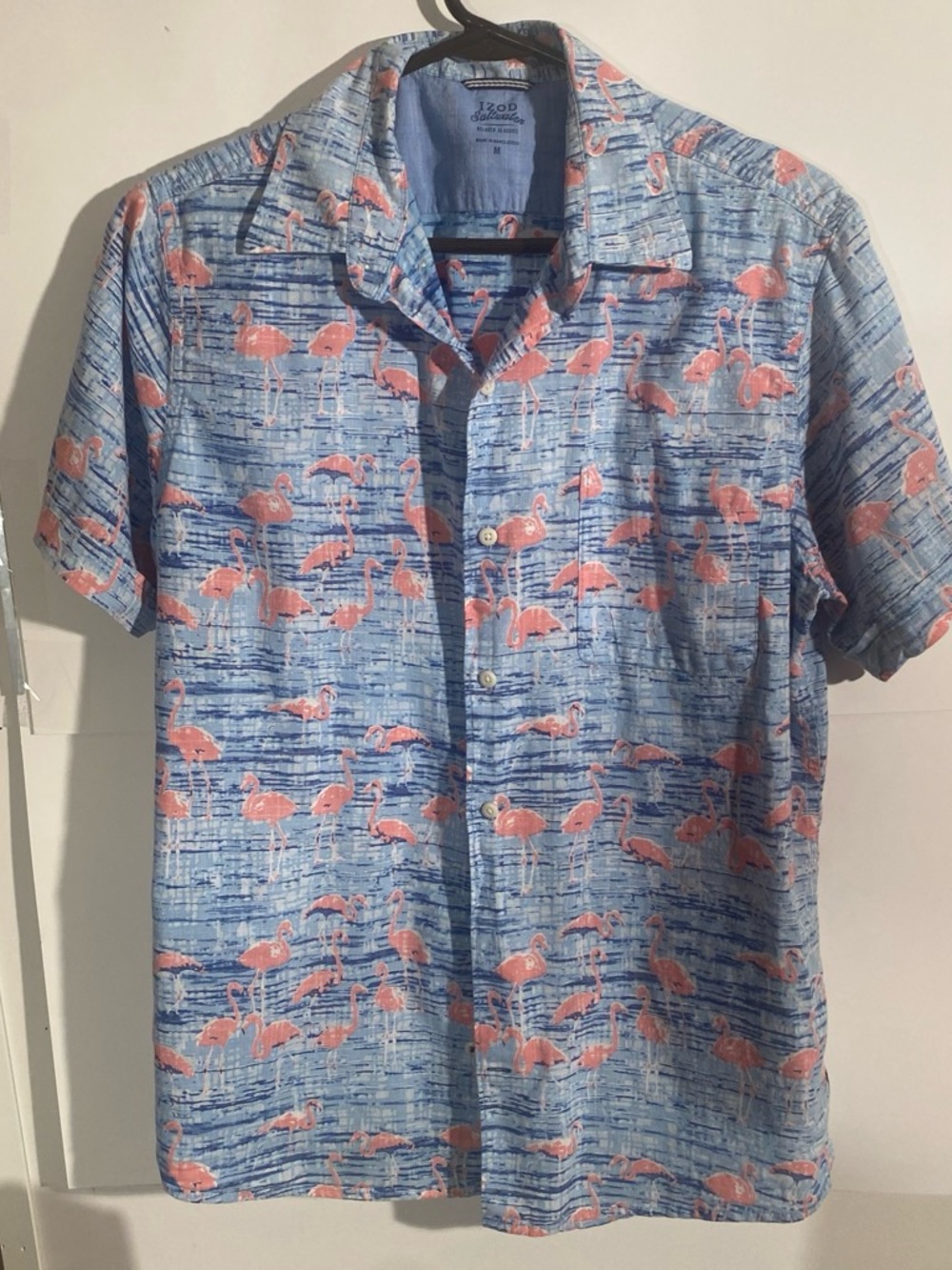 Izod Men's Blue Flamingo Print Short Sleeve Shirt to